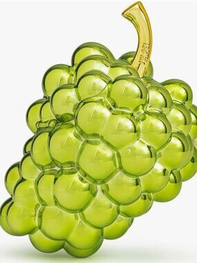 JW PEI Women's Eleanor Grapes Clutch NWT immaculate - unique clutch - winery